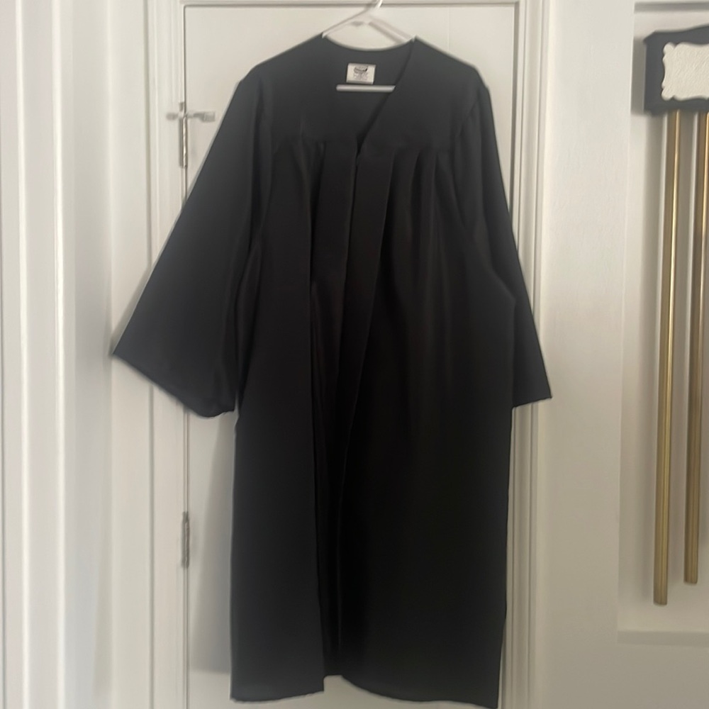 Jostens Black Graduation Gown - 5’4” to 5’6”